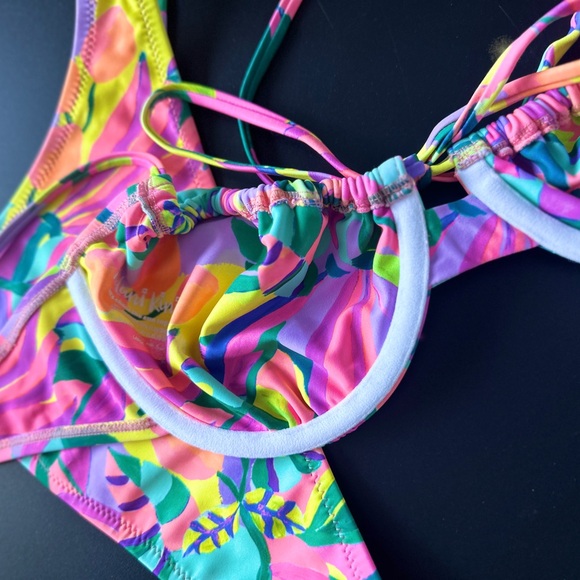 Brand new Kulani Kini Swimsuit never worn - Picture 6 of 9